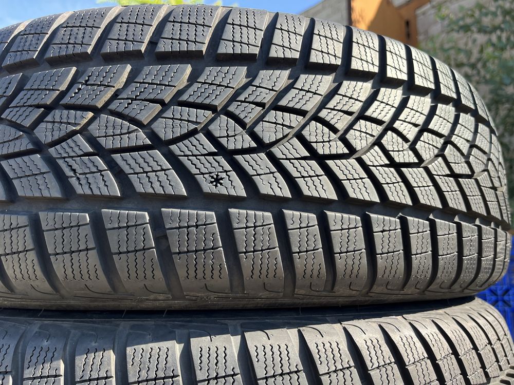 205/50 r17  Goodyear UltraGrip Performance + Резина зимняя 98% 23 год