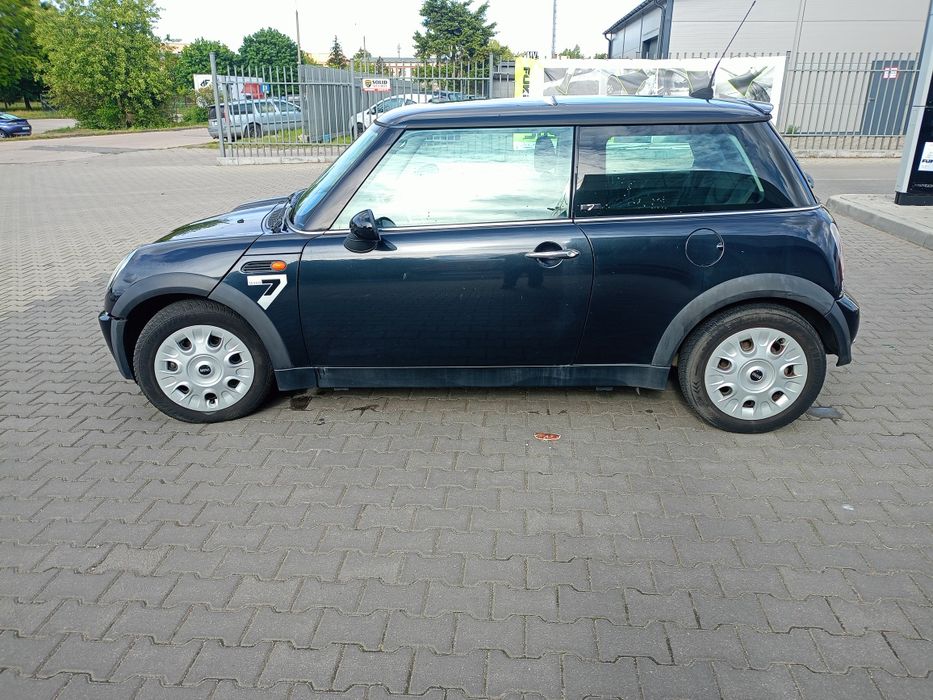 Mini One  1.6 benzyna , 2006 r , 280 tys km przebieg