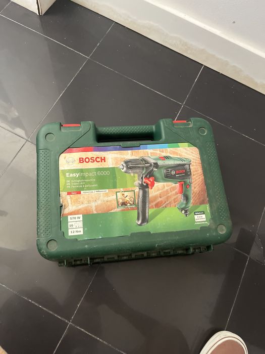 Furadeira bosch 570w