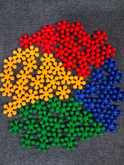 Конструктор пальчиковий молекула сніжинка 70 шт