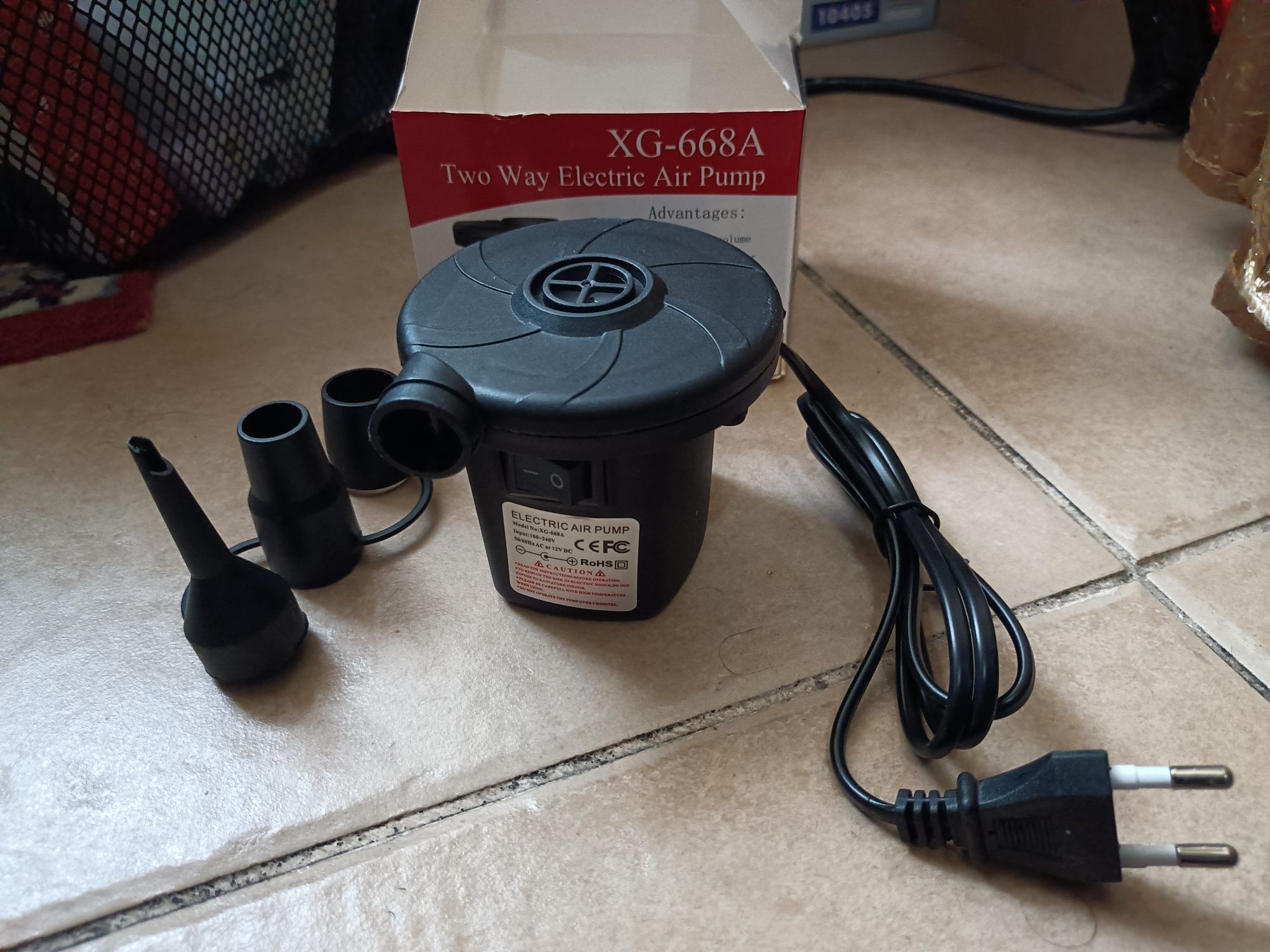 Bomba de ar elétrica bidirecional 220v 0.8PSI com 3 cabeças - novo