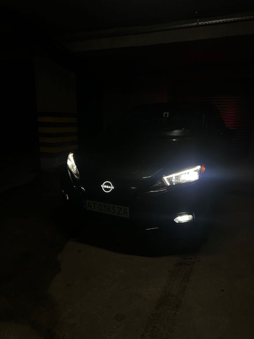 Оренда авто Nissan Leaf 2018 40квт