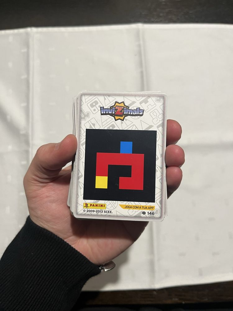 Cartas Panini - Invizimals