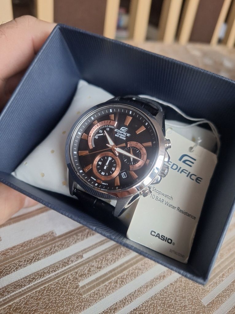 Nowy piękny zegarek Casio