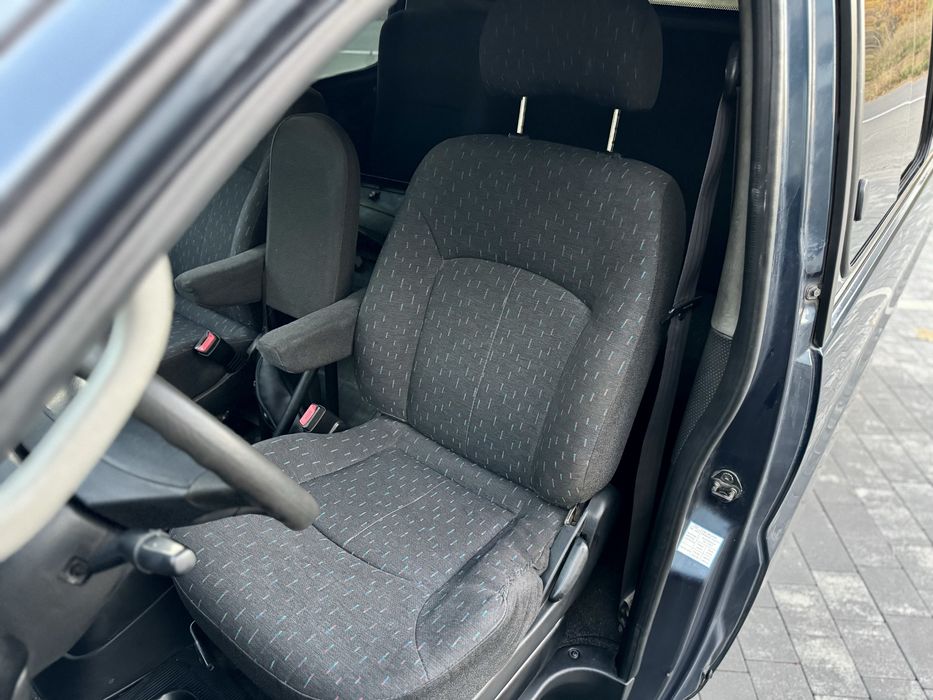 Hyundai H200 2.5 автомат