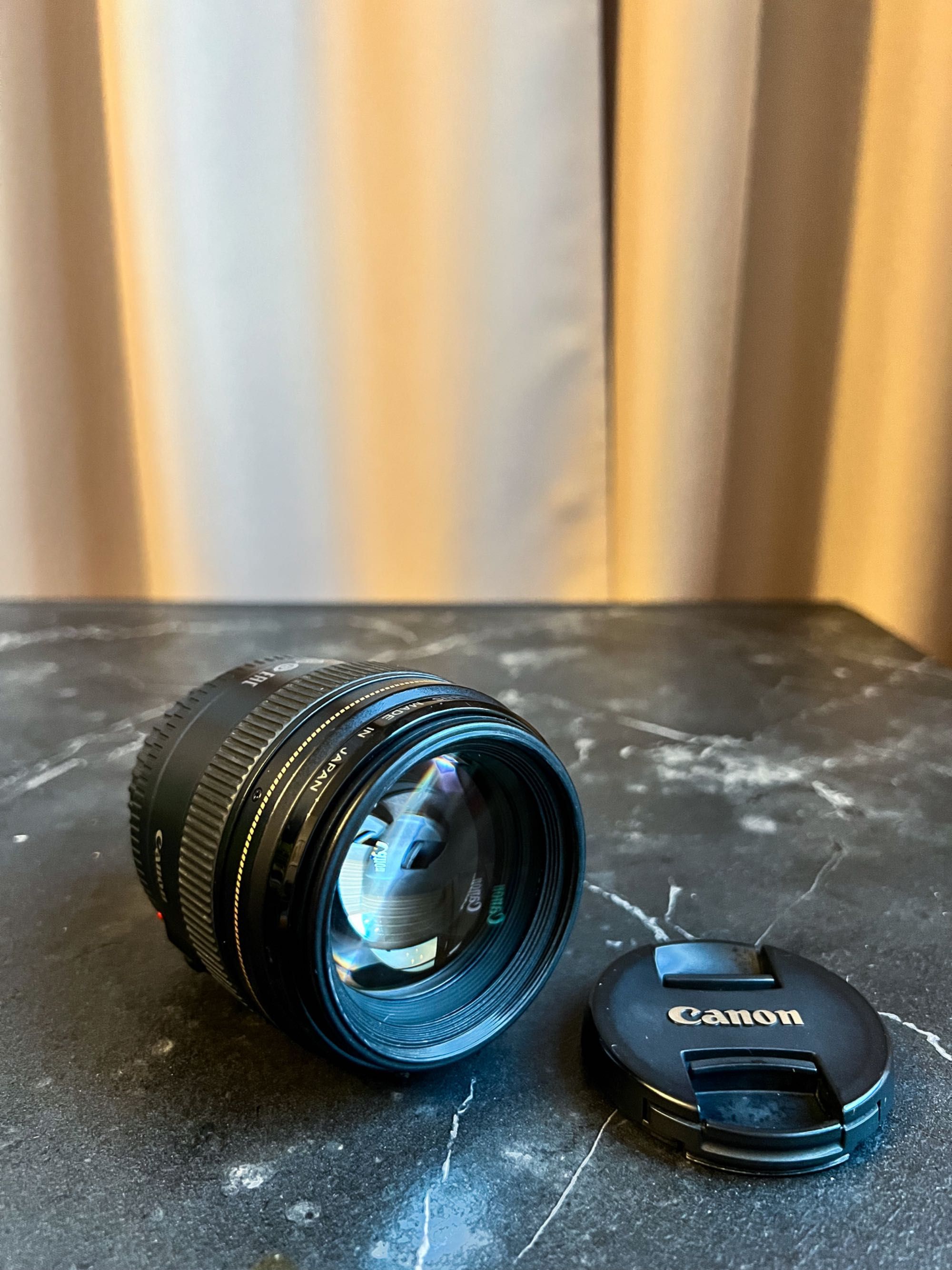 Obiektyw Canon EF 85 mm 1:1.8