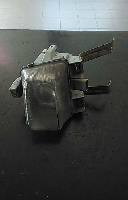Farol nevoeiro frente esquerdo OPEL Astra F (56_, 57_)