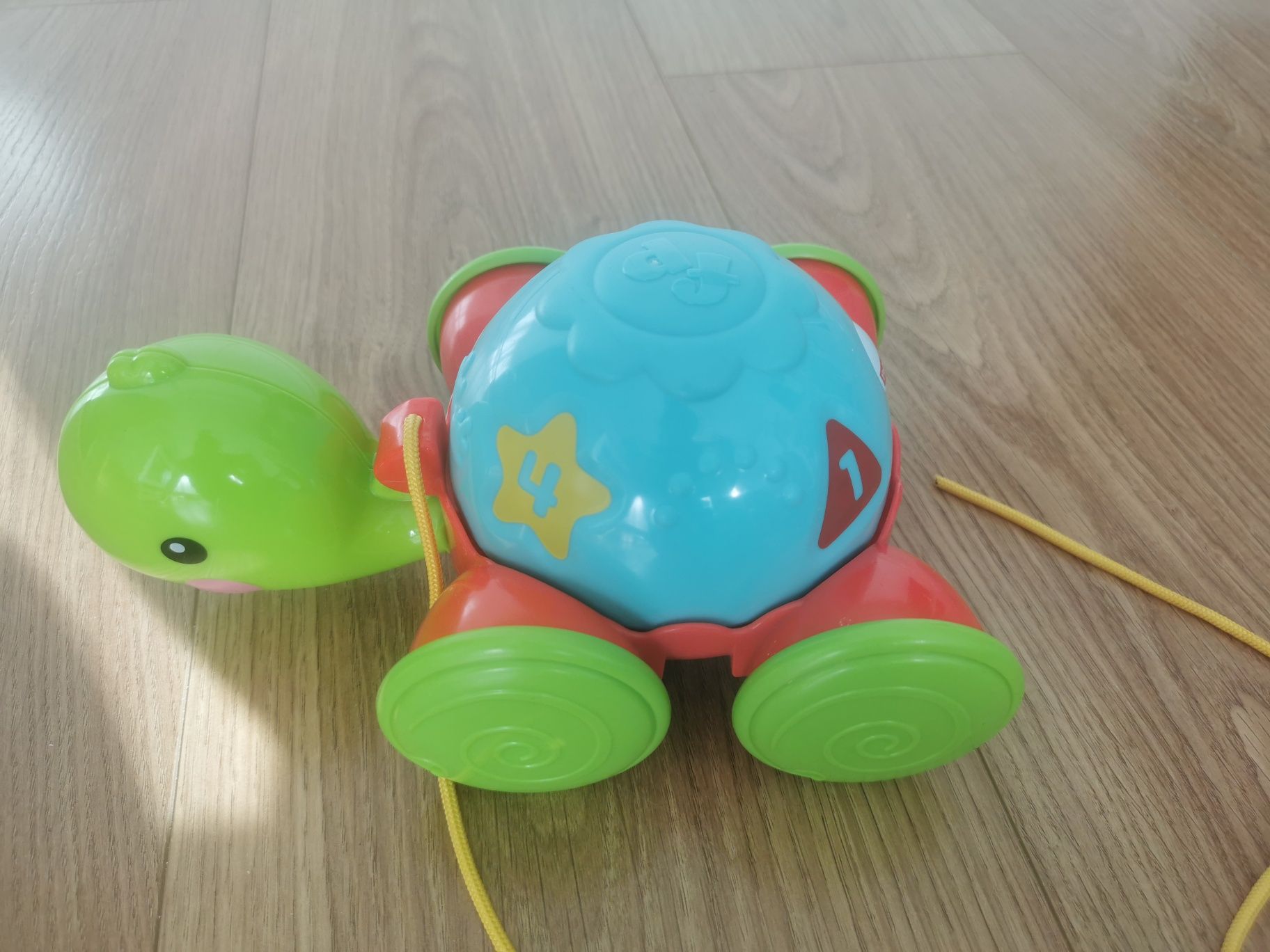 Jeżdzący Żółwik na sznureczku z Cyferkami - Fisher Price Y8652