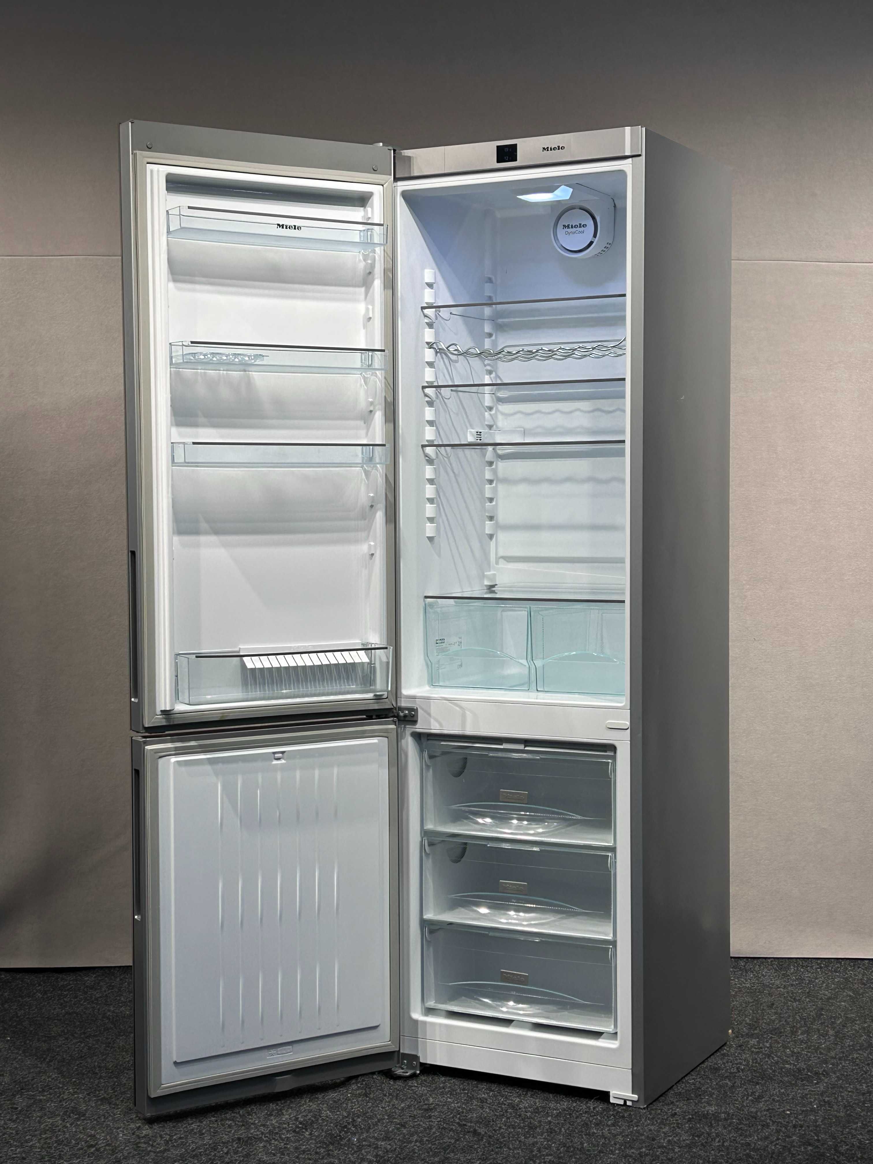 Холодильник Miele KFN 29133 D obsw / милле 2022 / чорне скло