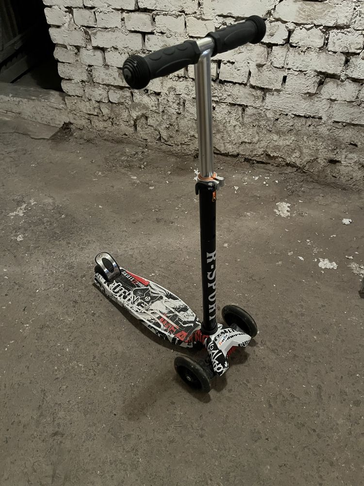 Hulajnoga trójkołowa scooter led