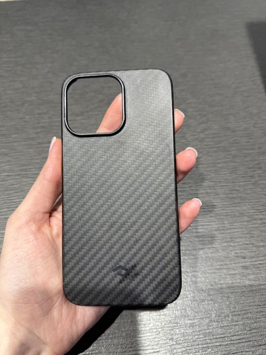 Зарядна станція Pitaka і чехол Pitaka 13 Pro