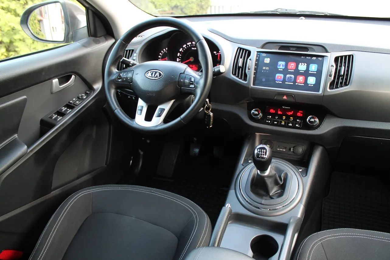 Kia Sportage 1,6 Benzyna Led Xenon Kamera cofania Nawi Hak Serwis Parktronik