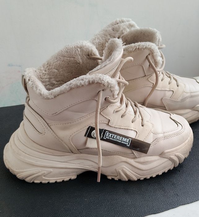 Кроссовки зимние