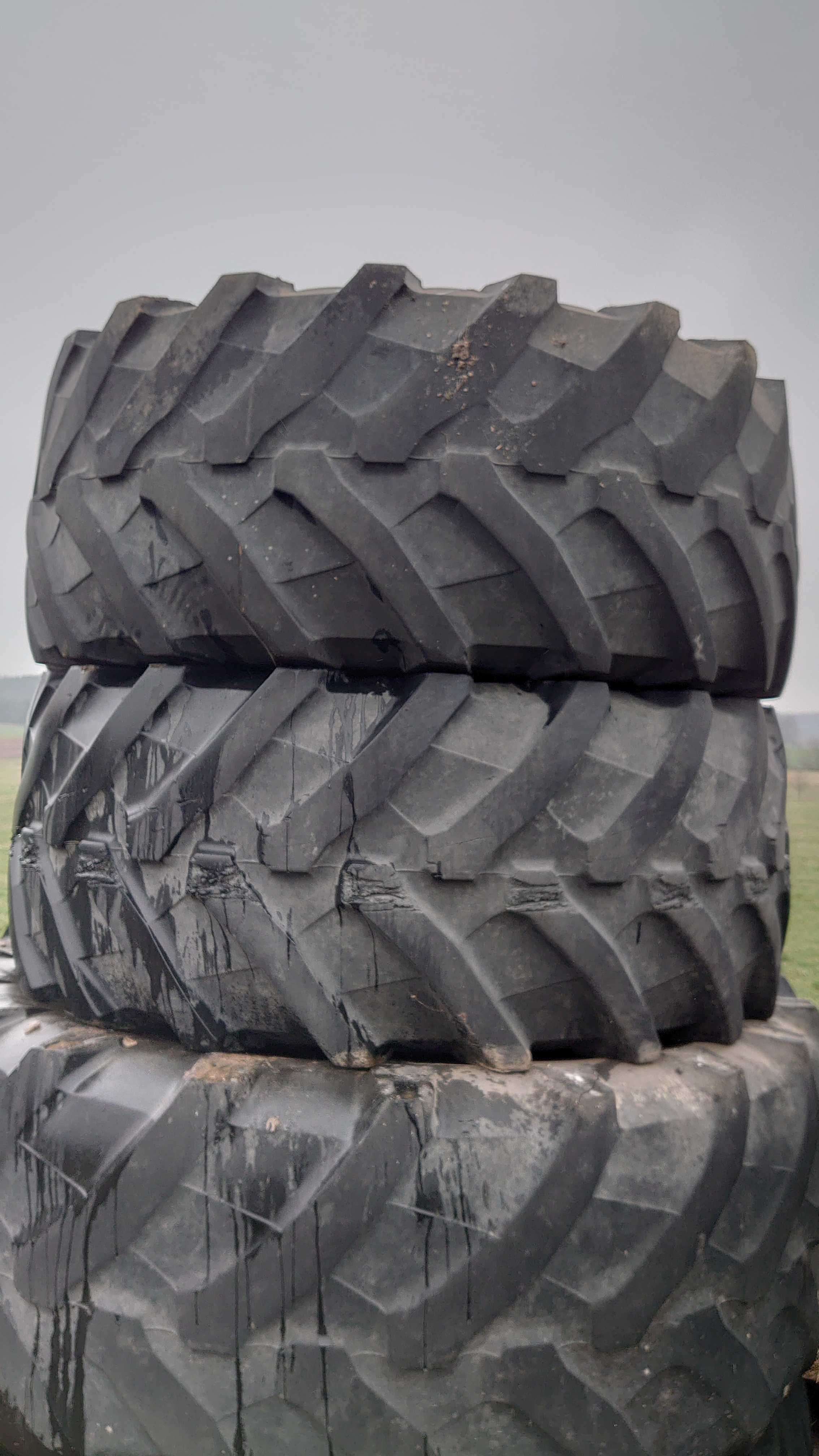 Kpl. Opon rolniczych 600/70r30 tył 710/70r38