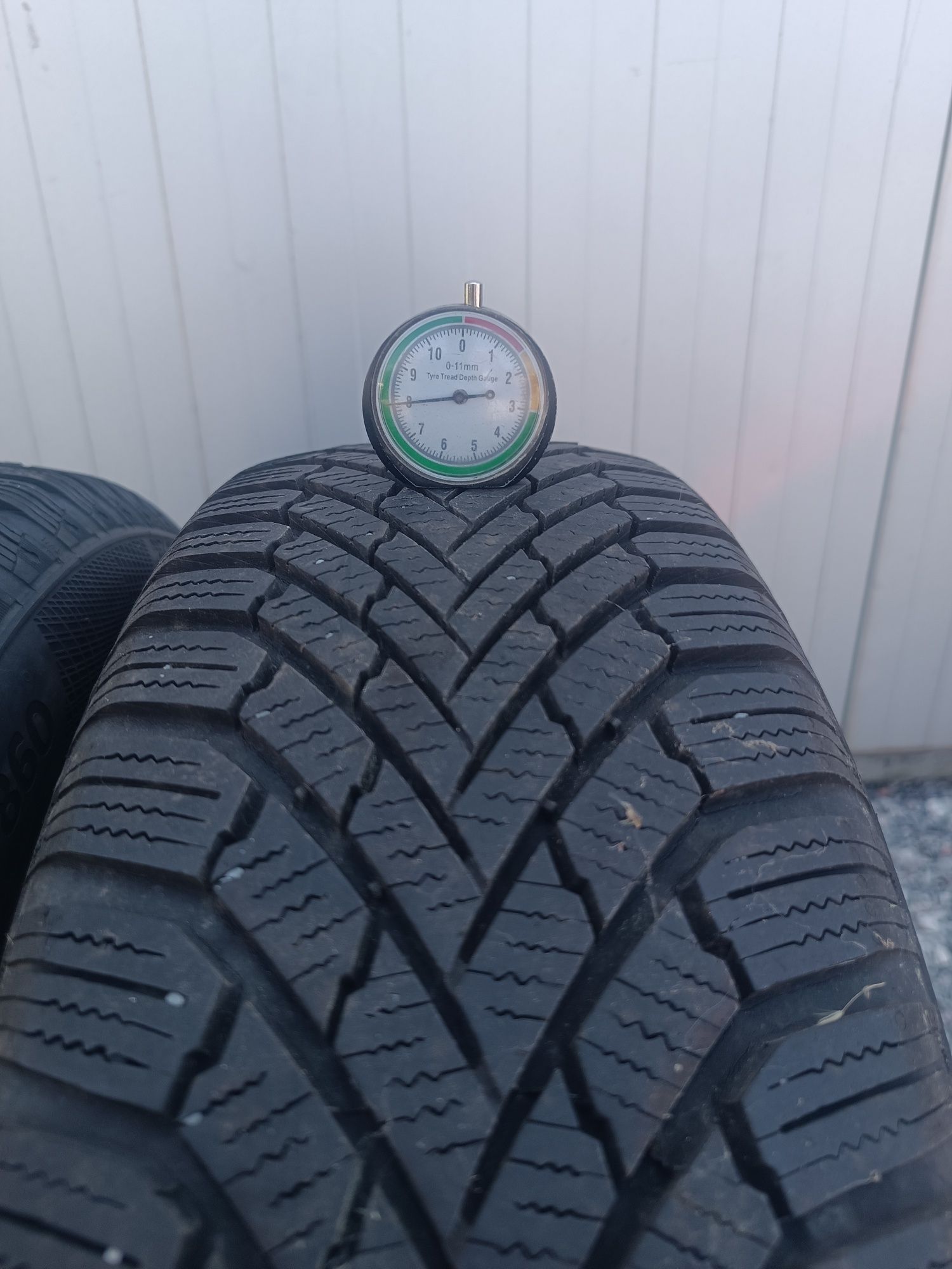 195/65R15 Dwie opony zimowe Continental 2019r jak nowe 8mm