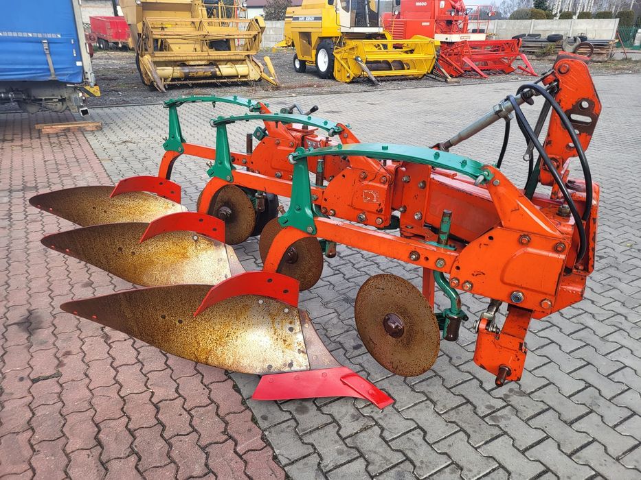 Plugi Kverneland AD 50 na skibe.Hydraulika