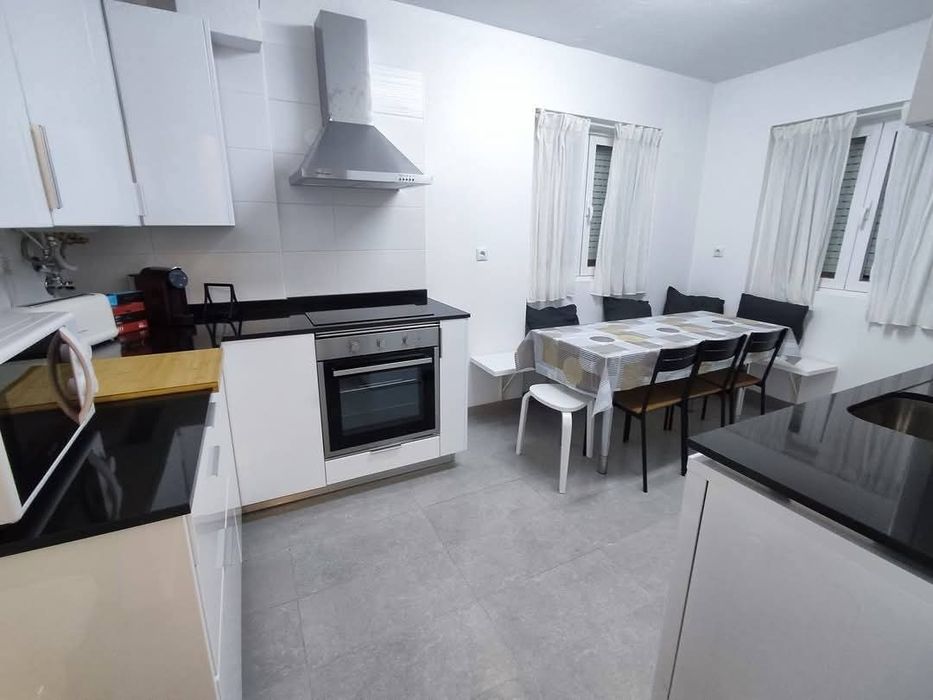 Quarto perto da cidade universitária