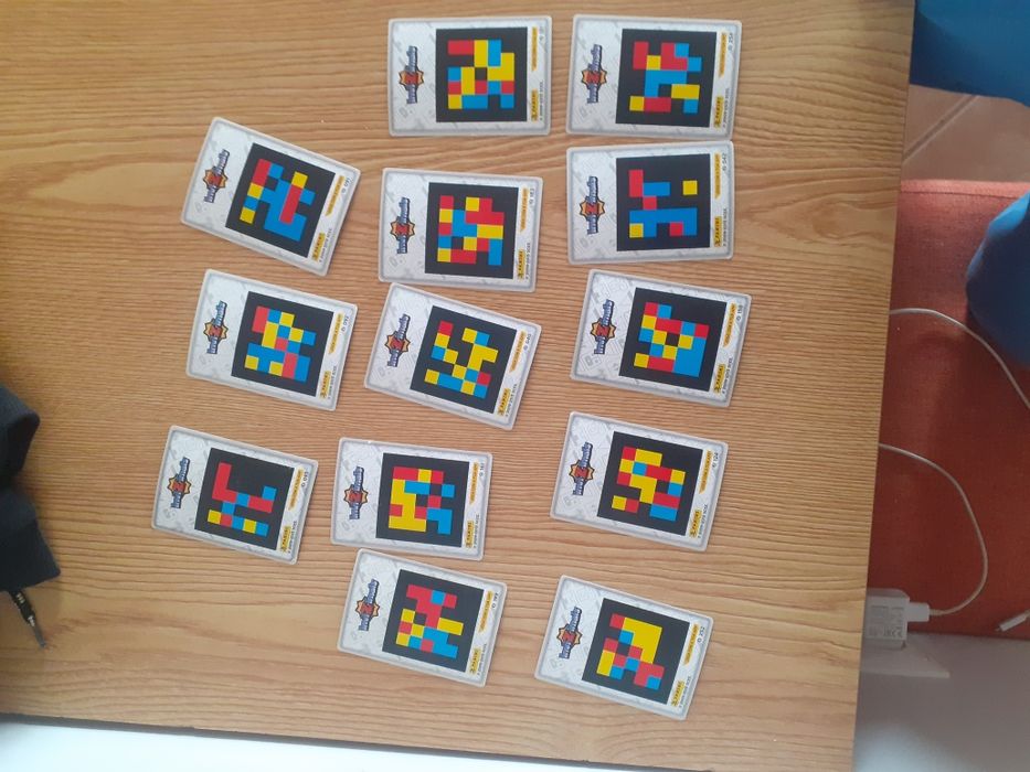 13 Cartas Invizimals Ressonantes – ultra raras, originais em português