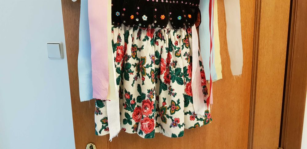 Krakowski stary strój dziewczęcy pamiątka 80~90lat