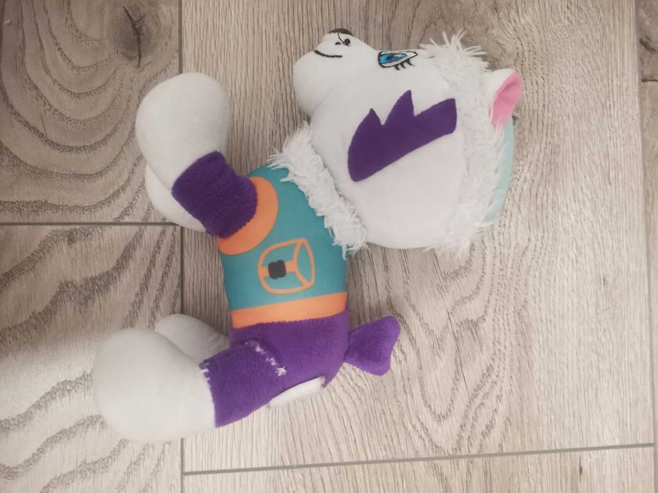 Maskotki, m.in. Siostra Szczeniaczka FP, świnka Pepa, Myszka Minnie