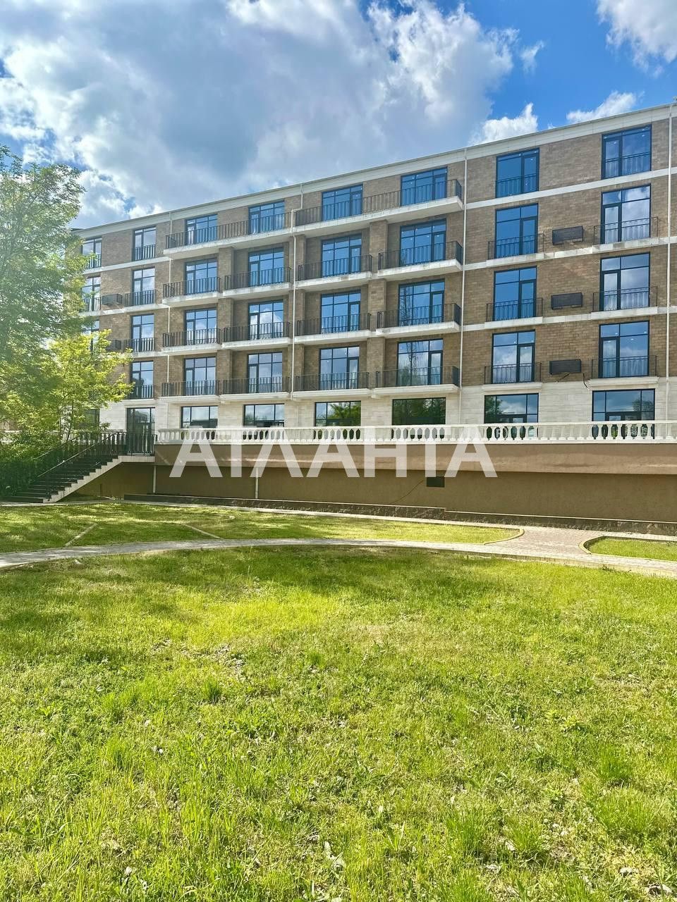 Елітна квартира в клубний будинок Liberty Residence в Київ на Поділі