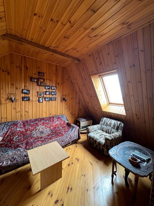 Затишний заміський будинок із каміном та атмосферою мисливського дому!