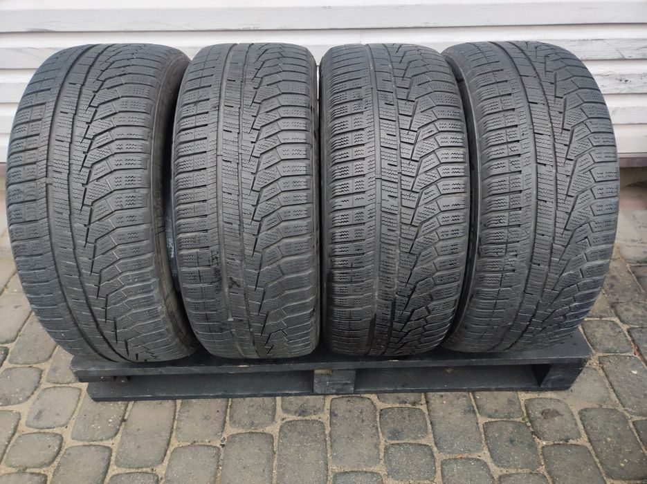 225.50.17 komplet opon zimowych Hankook