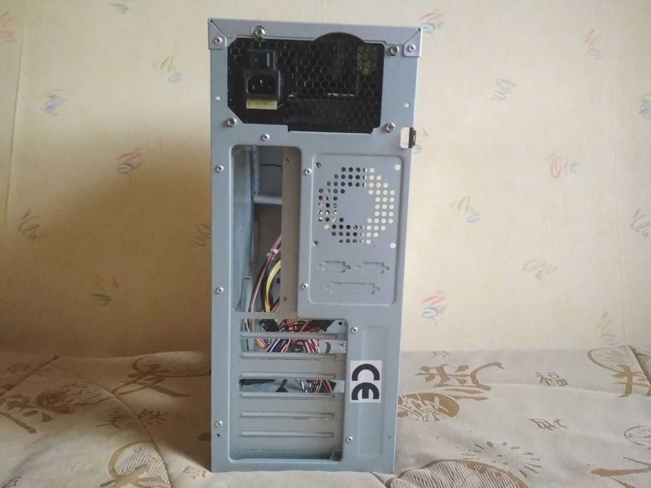 Корпус ПК Mini-Tower з блоком живлення GreatWall Hopely 450W 6pin VGA