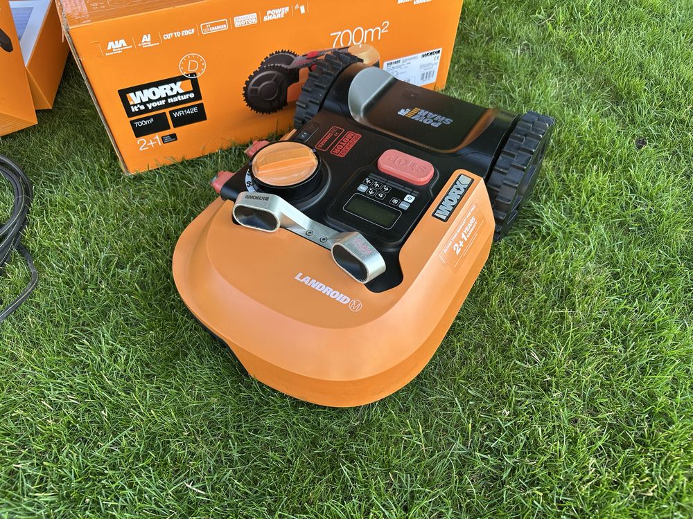 Robot koszący Worx M700 + ACS + Off Limits