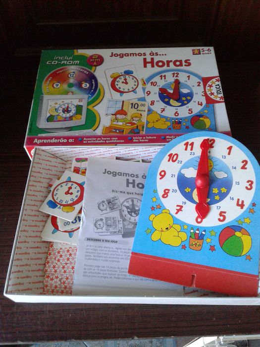 Jogo educativo "Jogando... às horas" da marca EDUCA. como NOVO!