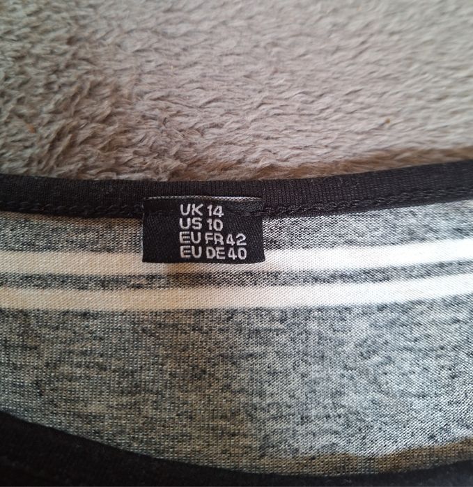 Długa sukienka maxi w paski 95 % wiskoza rozmiar XL 42