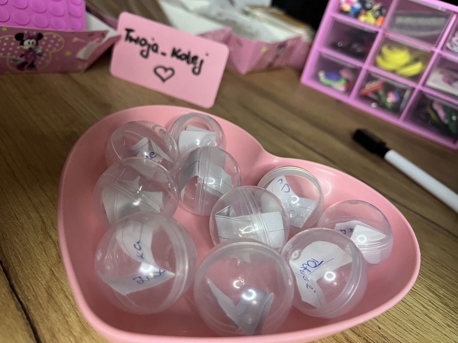 Losowe kulki z rzeczami