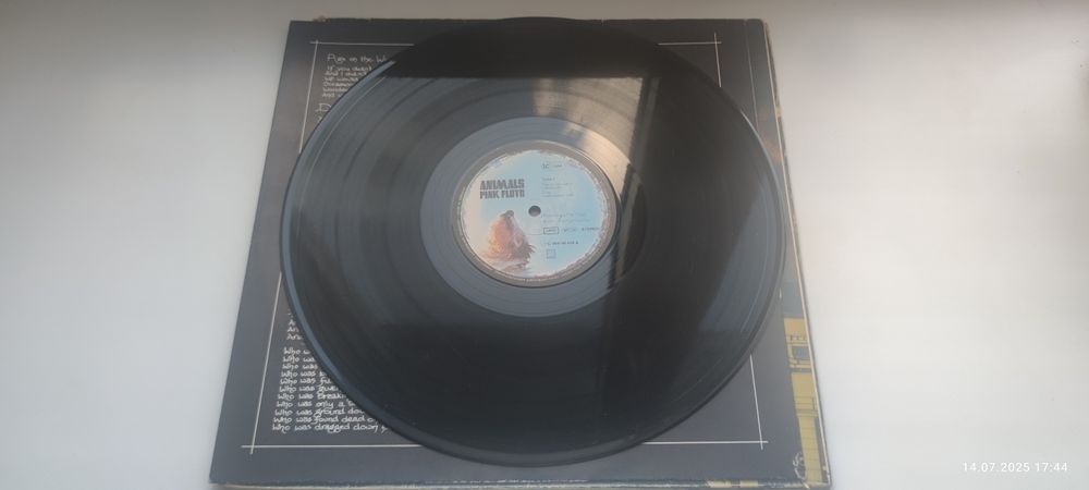 Продам виниловую пластинку Pink Floyd - Animals 1977