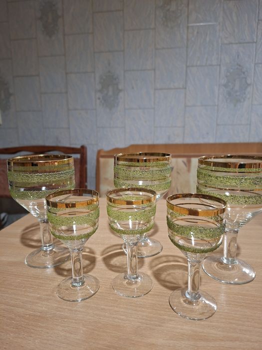 Набір скляних келихів