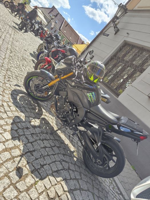 Yamaha fz 800 . 2011 rok