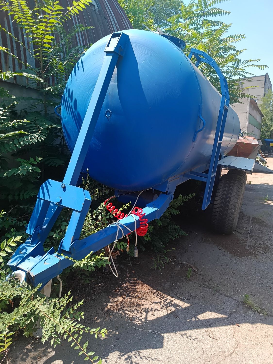 Продам бочку мжт-10