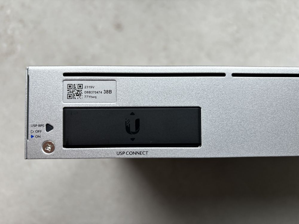 UniFi USW-PRO-48 switch zarządzalny L2/L3 Gigabit Ethernet