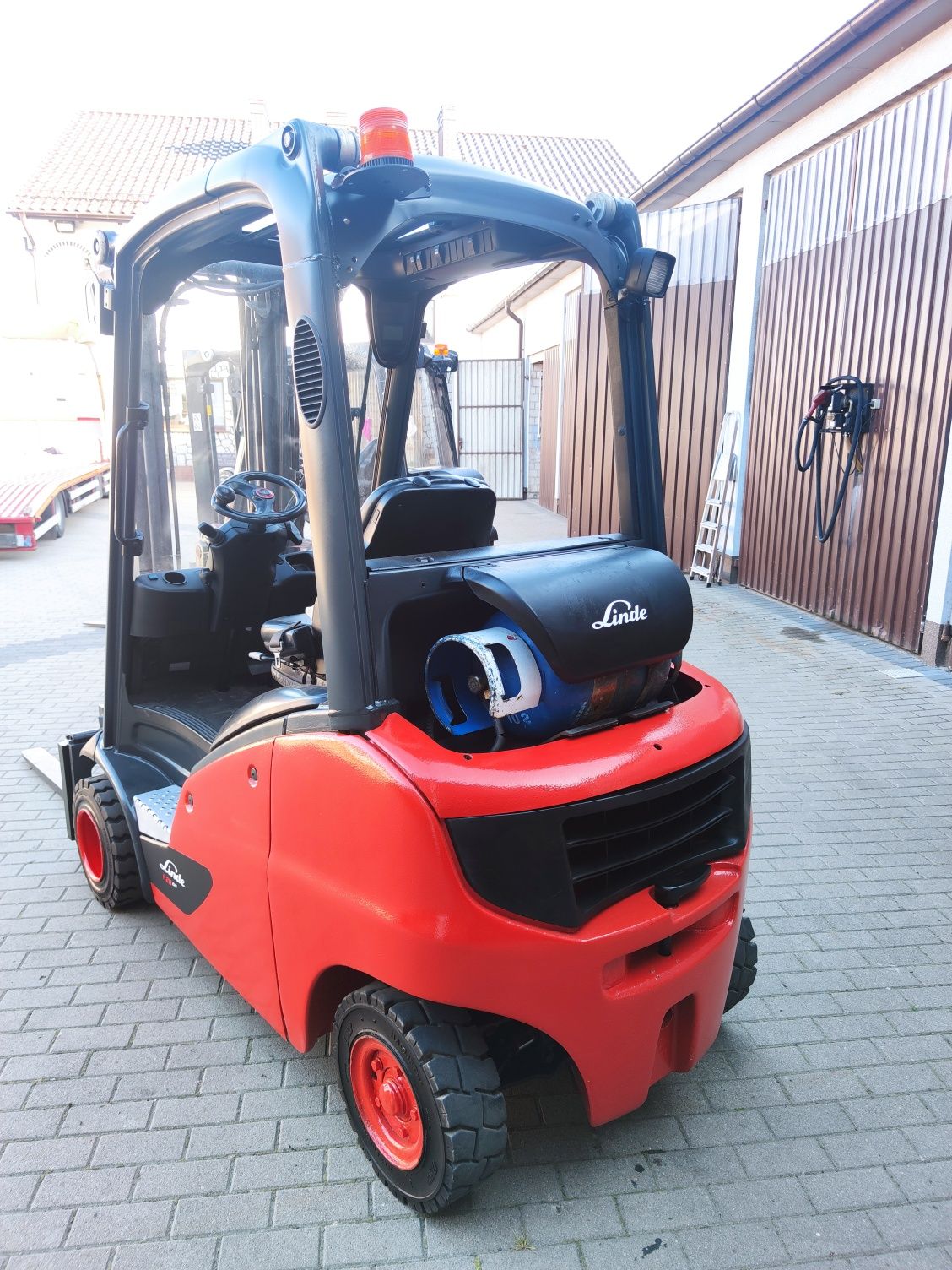 Wózek widłowy Linde H20 Triplex