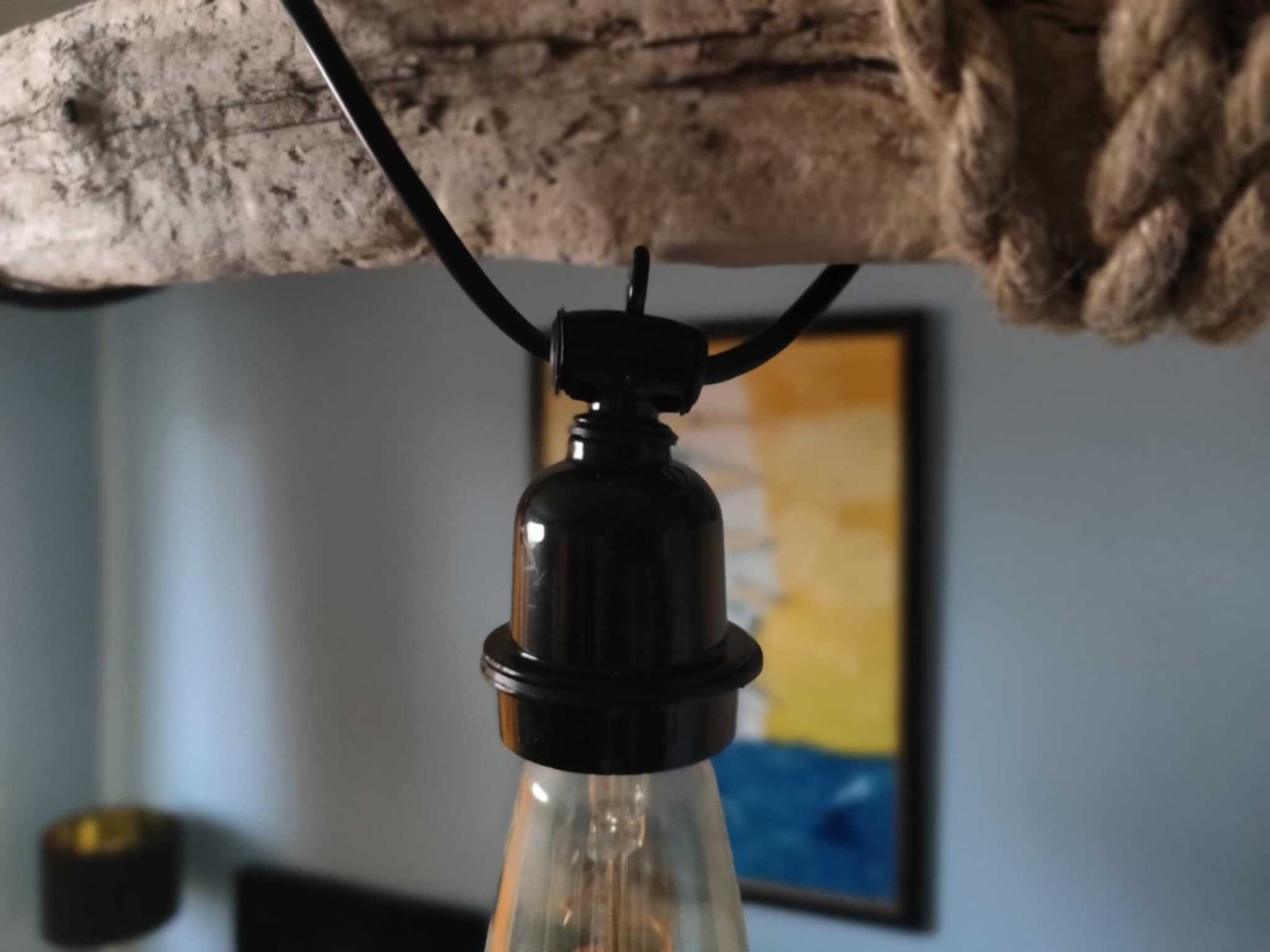 Lampa drewniana wisząca, rękodzieło