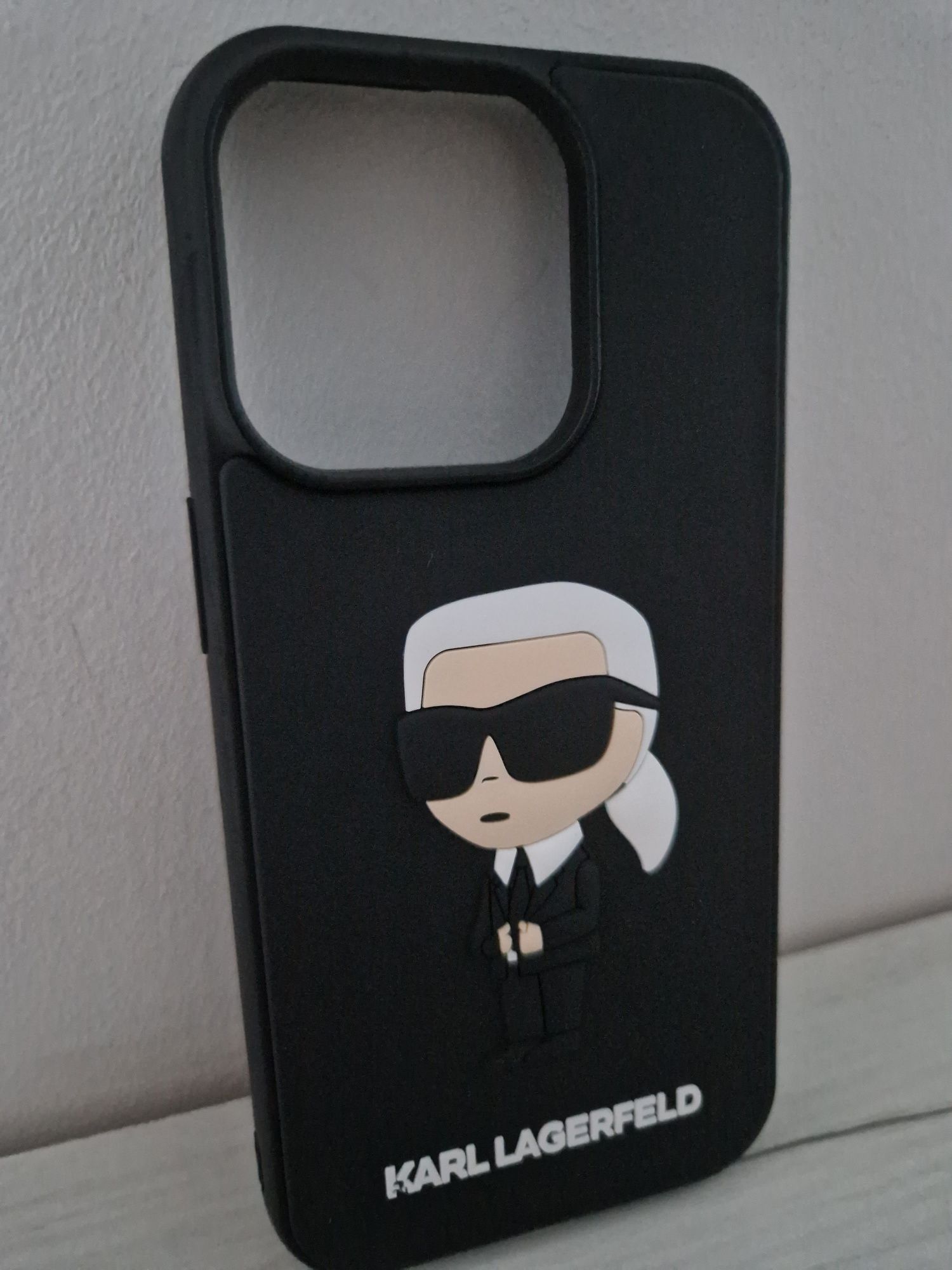 Oryginalne Etui KARL LAGERFELD hardcase Rubber Ikonik 3D Iphone 14 Pro