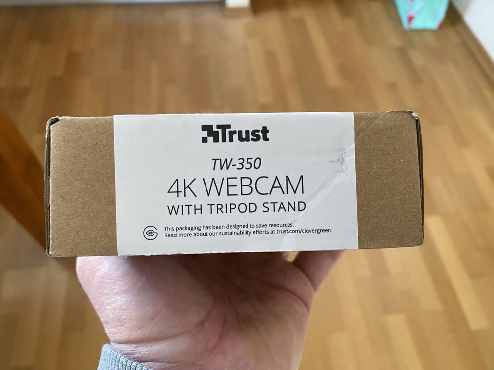 Web Camera 4K Trust TW-350 z Trojnogiem Nowa