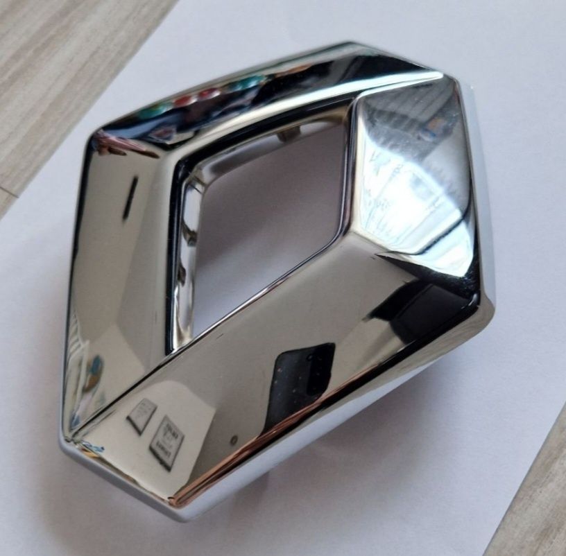 Emblemat / logo Renault CAPTUR CLIO IV MEGANE SCENIC
