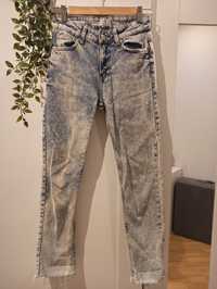 Spodnie jeansy Bershka rozmiar 32 (XXS)
