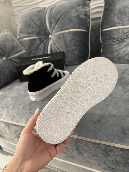 Черные высокие зимние кеды кроссовки Chanel