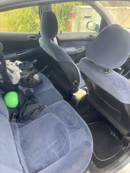 Peugeot 206 Bom estado