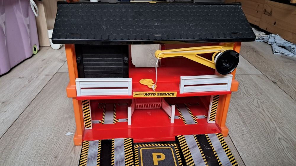 Garaż Wader Play House Auto serwis