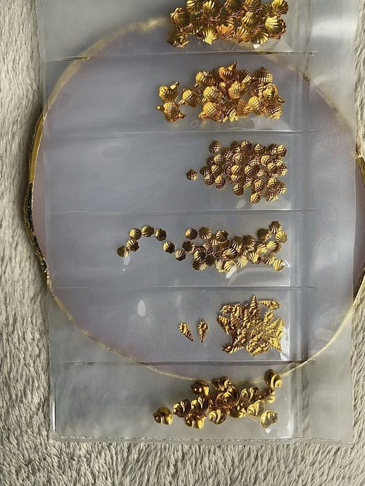 Ozdoby do paznokci Mix, Muszelki Złote 3D, 200 sztuk