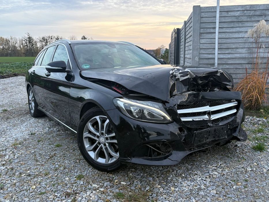 Mercedes-Benz Klasa C Mercedes w205 220cdi cklasa led navi okazja