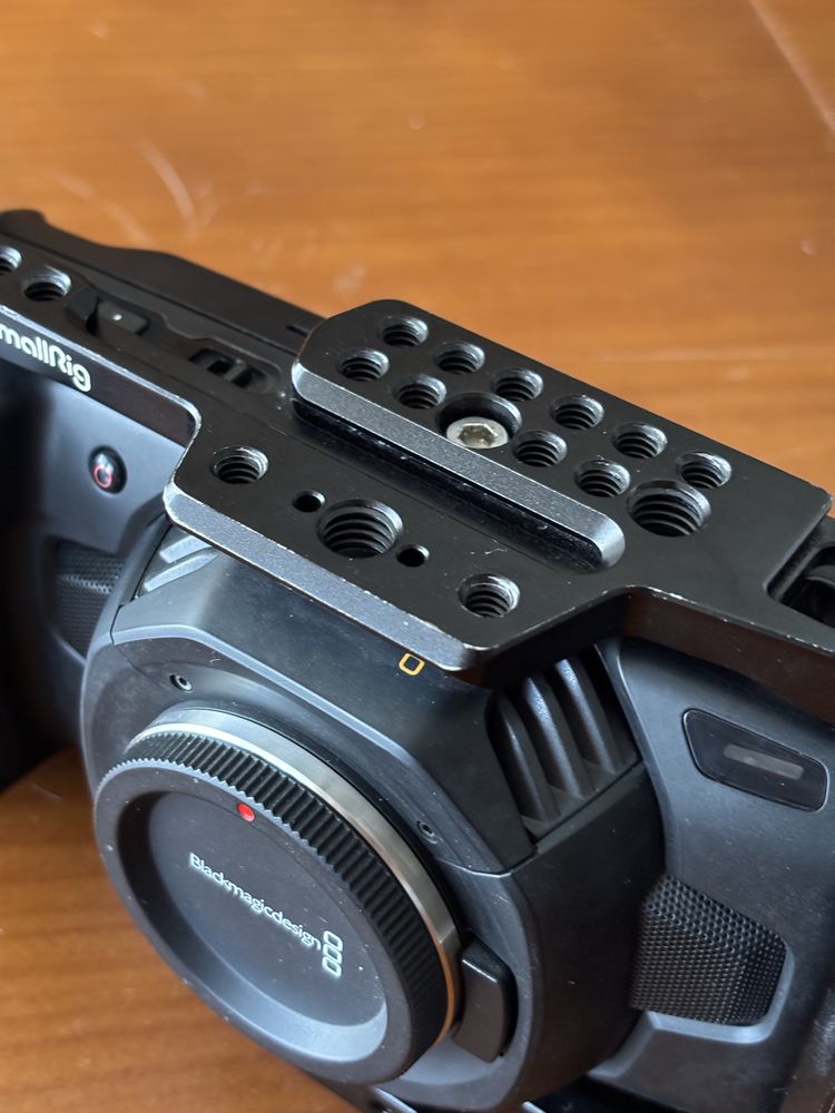 Blackmagic Pocket Cinema Camera 4K + acessórios