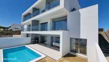 Moradia T4 Nova - arquitetura contemporânea - Funchalinho - Almada